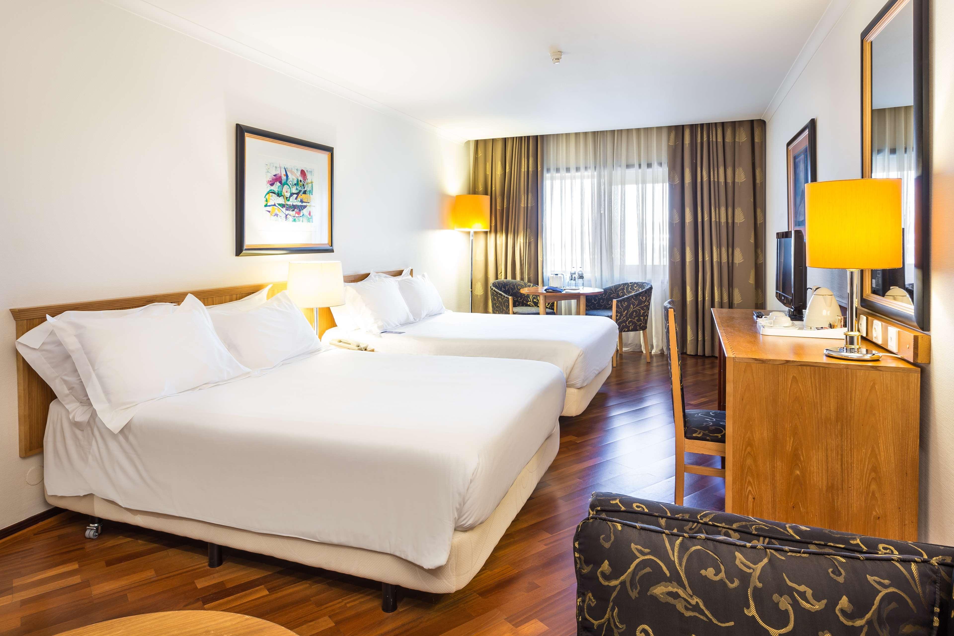 Radisson Blu Hotel Lisbona Esterno foto