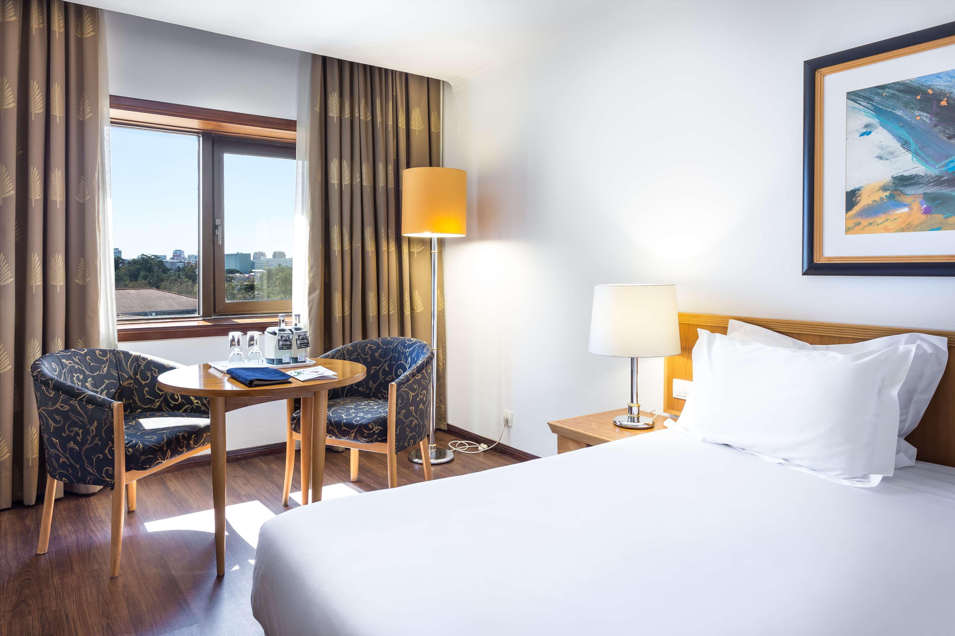 Radisson Blu Hotel Lisbona Esterno foto
